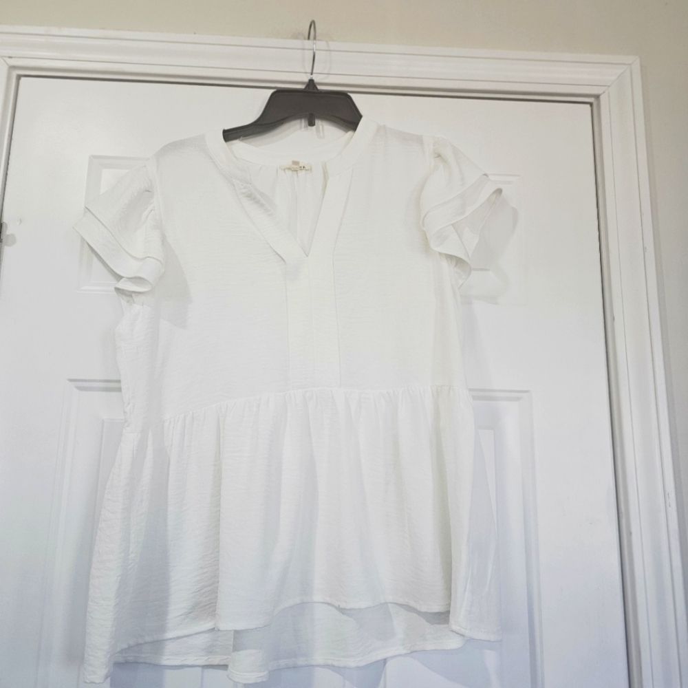 Jodifl White Ruffled Women's Top Size Medium